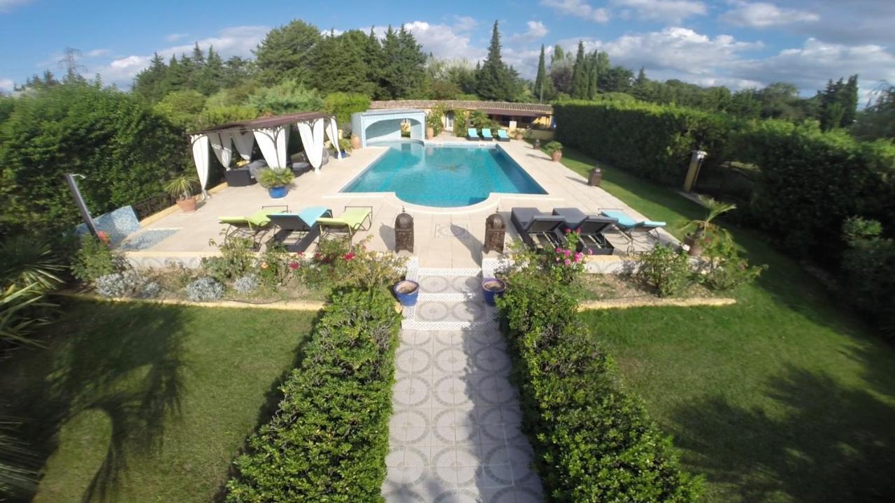 Gites Maisons De Vacances Domaine La Chamade Carpentras Exterior photo
